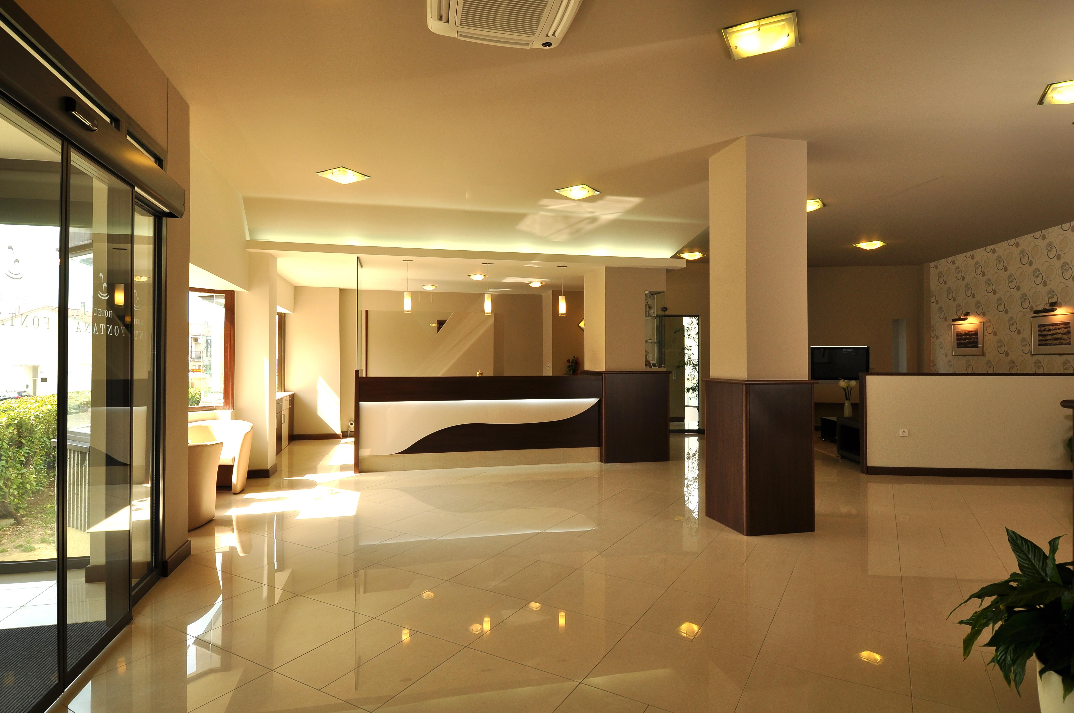 Hotel Fontana Buzet Exterior photo
