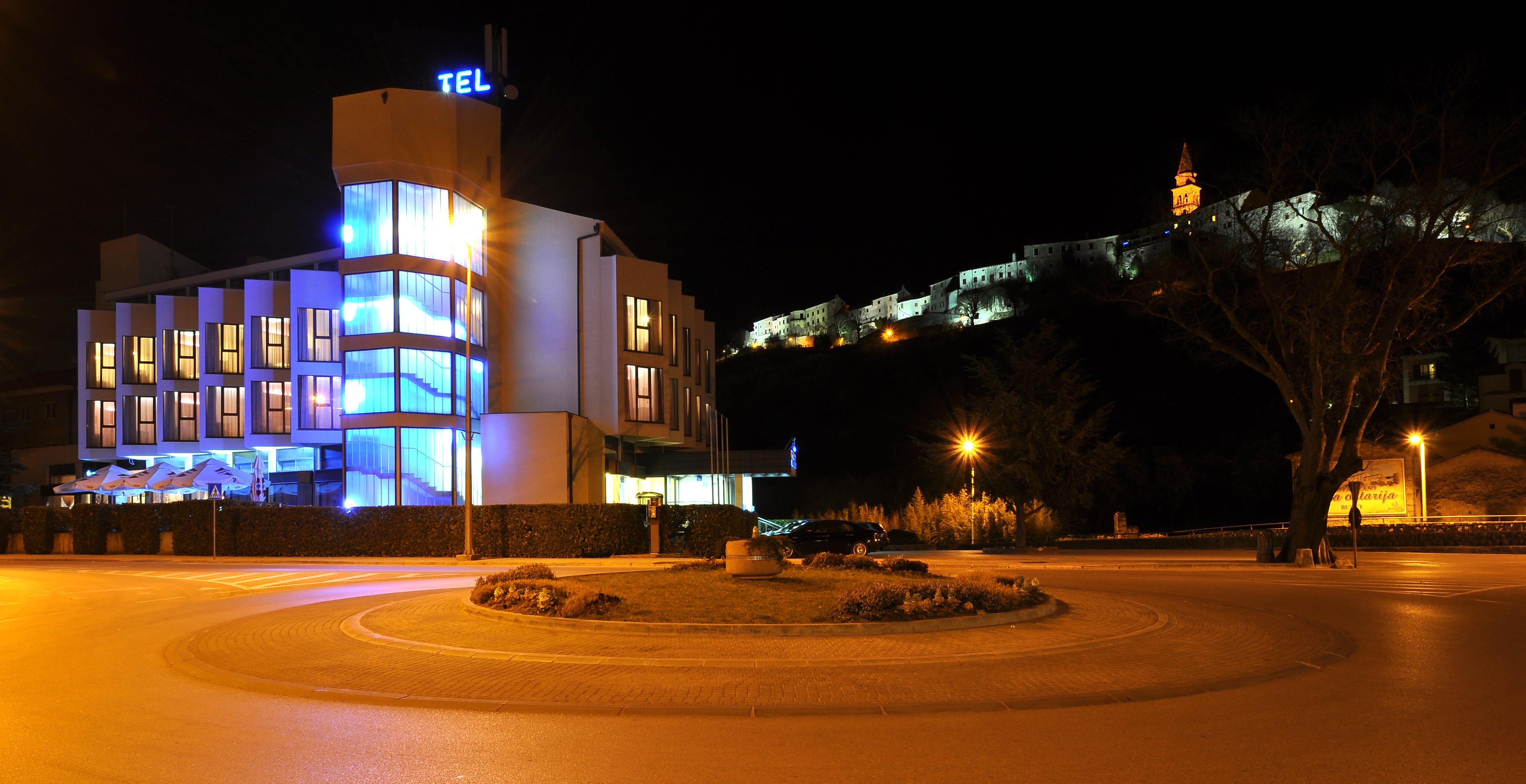 Hotel Fontana Buzet Exterior photo