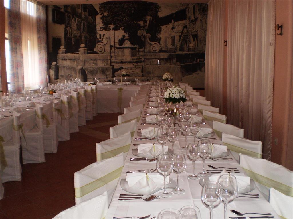 Hotel Fontana Buzet Restaurant photo